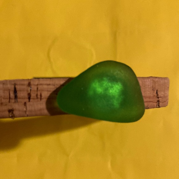 Handmade Cork Bracelet with Sea-Glass and Magnetic Fasten, Size 7 - Picture 1 of 4